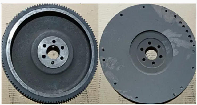 Rokey Nfw5305/Lfw220/W0133-2188150/Z-302/Apflw094/V2412 Factory Engine Parts Flywheel for Nissan